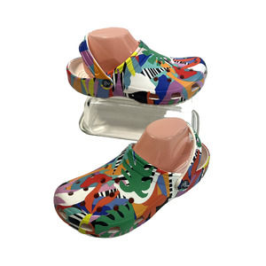 Rare Crocs Classic Retro Resort Clog White Colorful Sandals Mens 7 Womens 9